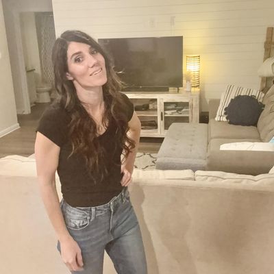 Katie, 42