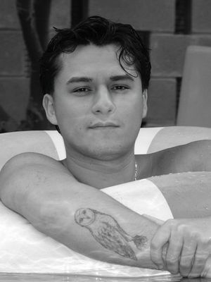 Diego, 24