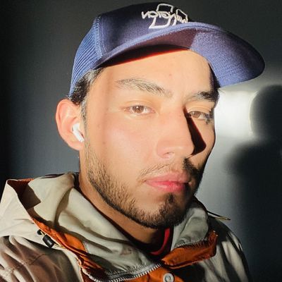 Fabrizio, 26