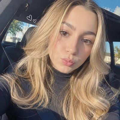 Franziska, 19