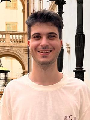 Alessandro, 25
