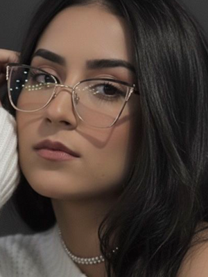 Sofia, 18