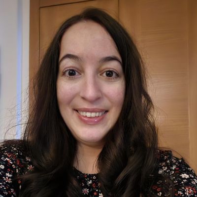 Joana, 43