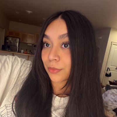 Leslie, 28