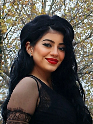 Stacey, 32