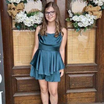Anna, 19