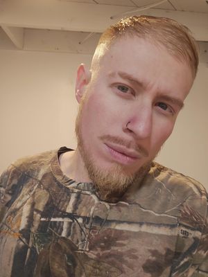 Daniel, 29
