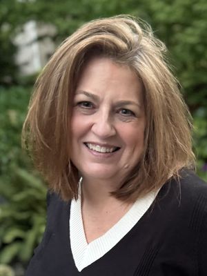 Julie, 58