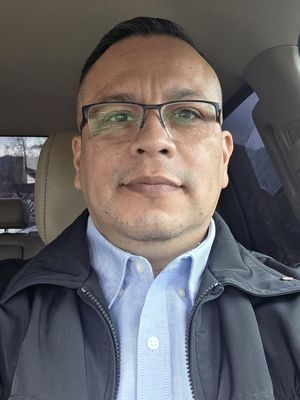 Alejandro, 47