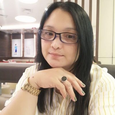 Jocelyn, 49