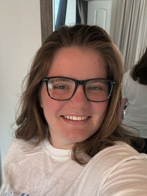 Alexa, 26