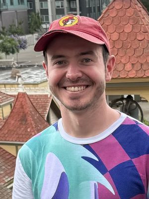 Antonio, 26