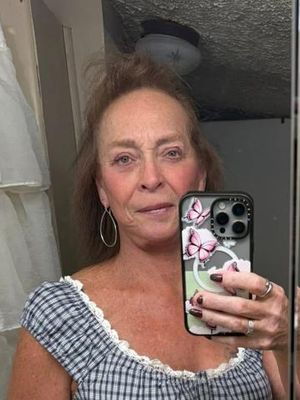 Bea, 55