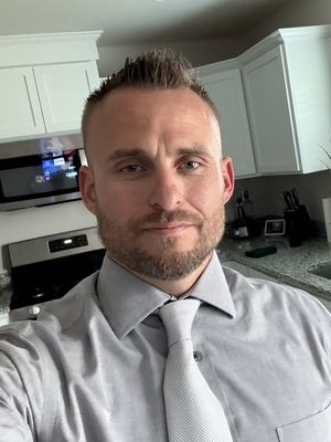 Joey, 42