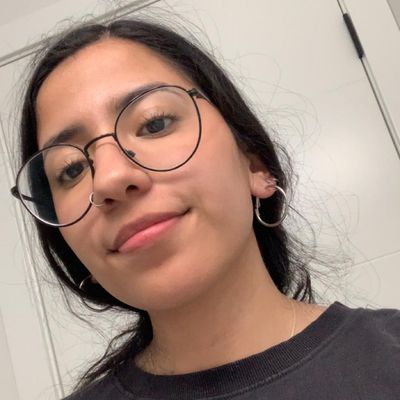 Noor, 22