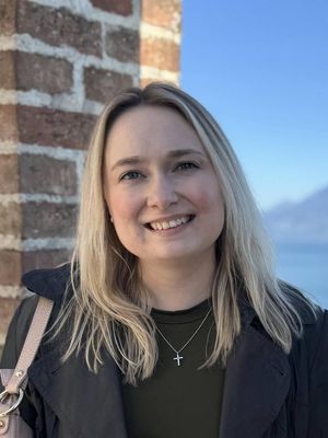 Grace, 27