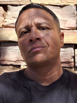 Byron, 42