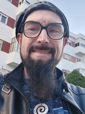 Francisco, 53