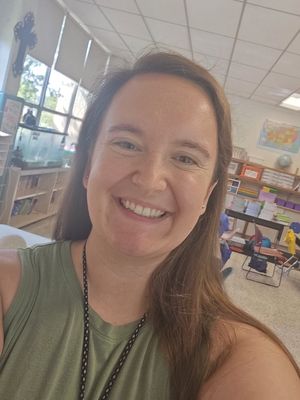Sammie, 28