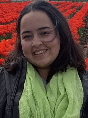 Marcela, 25