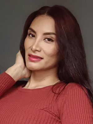 Akemi, 37