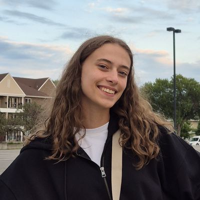 Mathilde, 22
