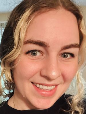 Ashley, 30