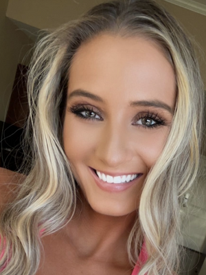Jackie, 28