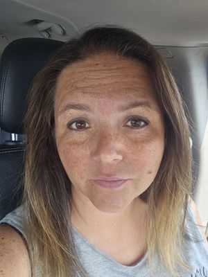 Sara, 46