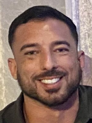 Thomas, 36