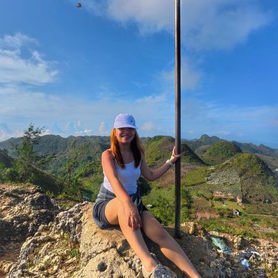 Astrid, 34