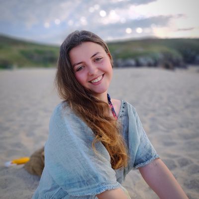 Teresa, 25