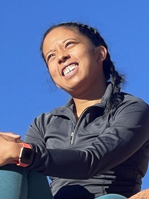 Angie, 32
