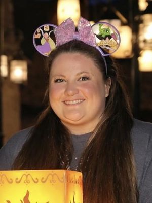 Hannah, 29