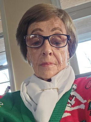 Cindy, 86