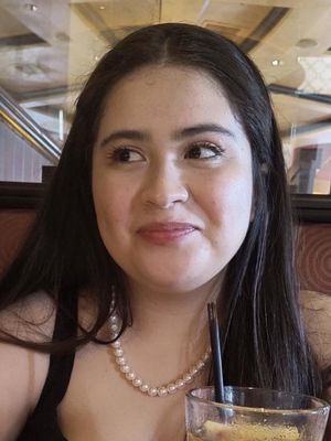 Leslie, 23