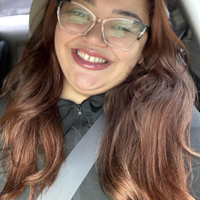 Jaqueline, 27