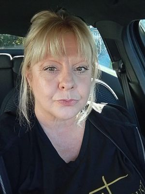 Vanessa, 56