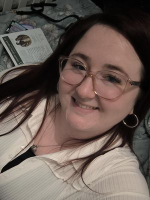 Vanessa, 28