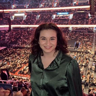 Victoria, 23