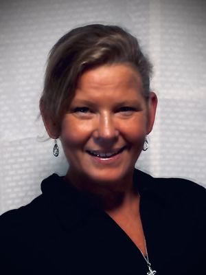 Paula, 52