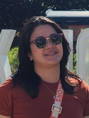 Janine, 35
