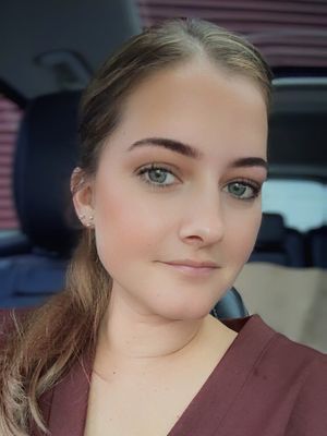 Krystal, 39