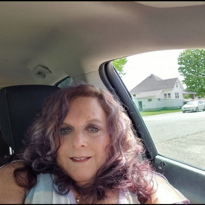 Tina, 61