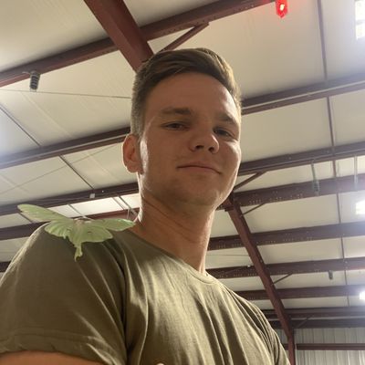 Sam, 25