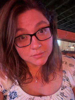 Kelly, 32