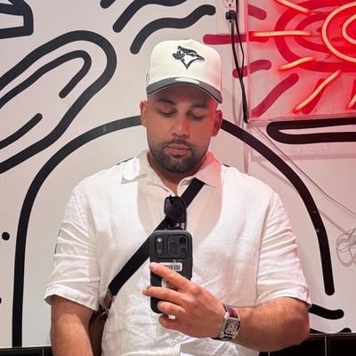 Sam, 24