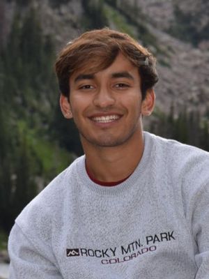 Esteban, 25