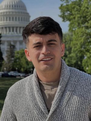 Andres, 26