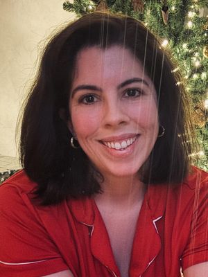 Bea, 35